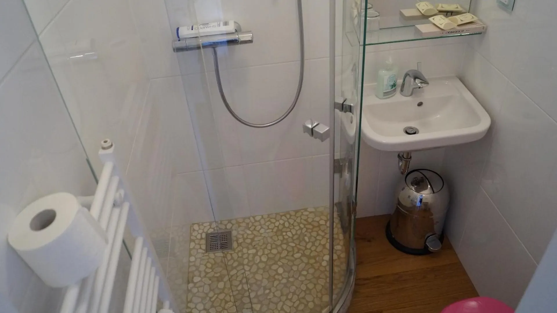 Hotel Freiheit Köln 3*,